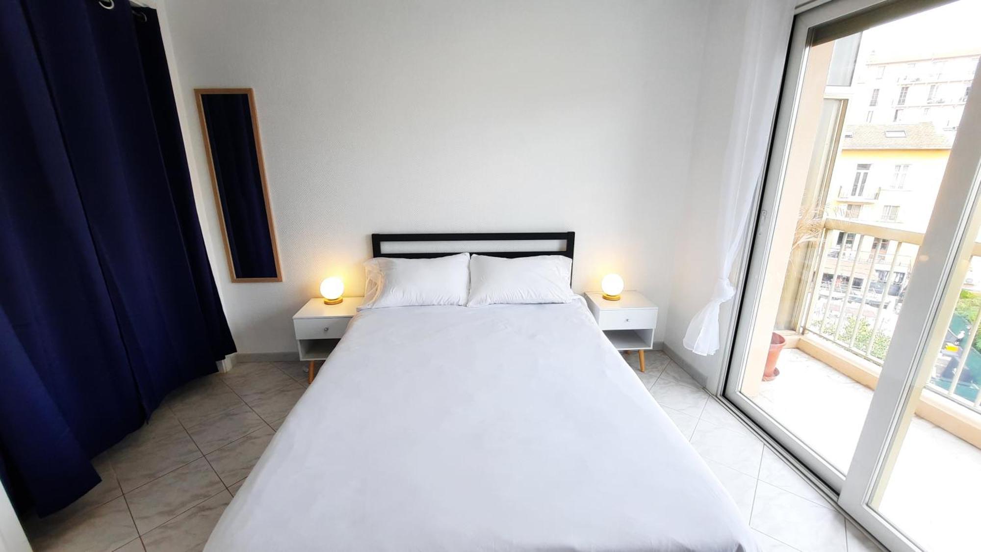 Sunny Mercury - Room In Apartment คานส์ ภายนอก รูปภาพ