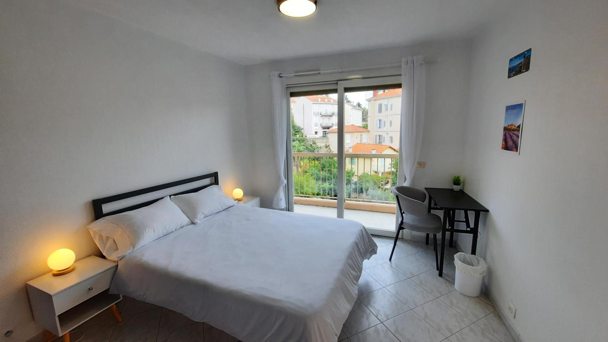 Sunny Mercury - Room In Apartment คานส์ ภายนอก รูปภาพ